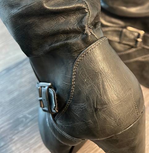 Relativity Vintage 90s Boots