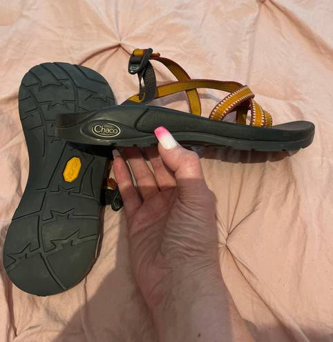 Chacos Vibram Sole Toe Strap Sandal Gold Size 8 30 62 Off