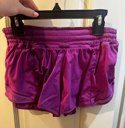 Lululemon Hotty Hot Short 2.5”