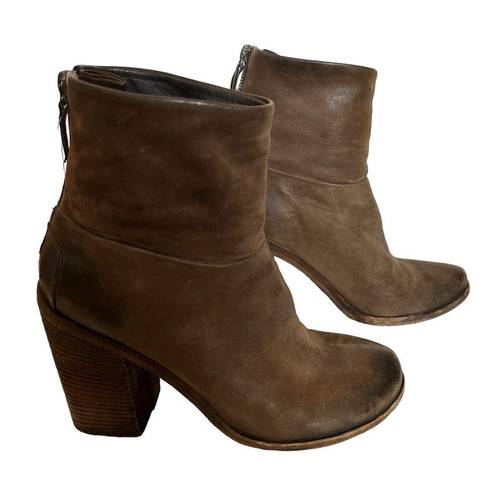 ma*rs èll Chocolate Brown Distressed Leather Block Heel Ankle Bootie 9.5/39.5