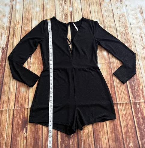 Mezzanine Women Long Sleeve Strappy V-Neck Shimmer Black Romper Size Medium