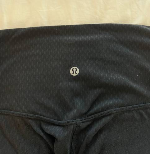 Lululemon black embossed align leggings 23”