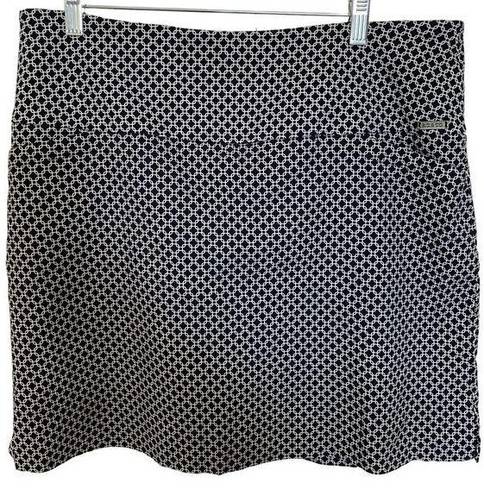 Krass&co SC &  skort black and white interlocking squares graphics