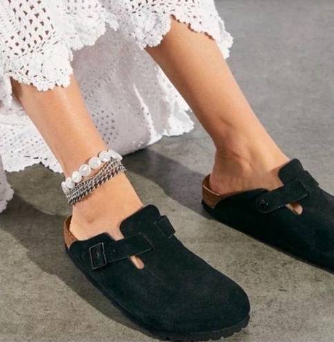 Birkenstock ✨  Black Boston Soft Footbed Suede Slip On Loafers