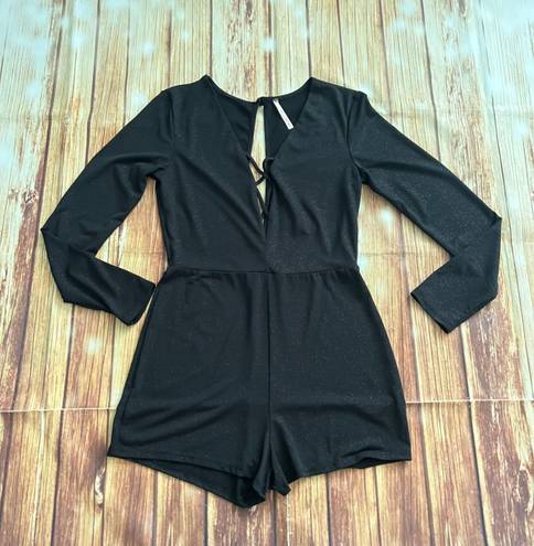 Mezzanine Women Long Sleeve Strappy V-Neck Shimmer Black Romper Size Medium