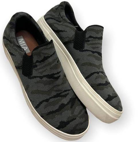 MIA  Fly Knit Camouflage Knit Pull On Sneakers