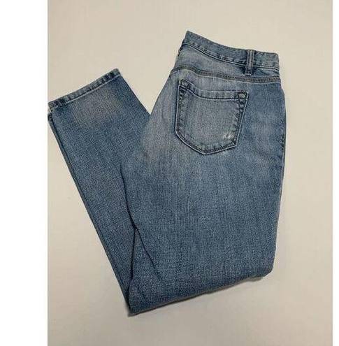 The Loft  Womens Denim Boyfriend Jeans Distressed Light Wash Size 4 Petite