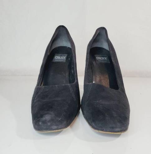 DKNY  Vintage Suede Round Square Toe Block Heel 4.25 in Size 8 M