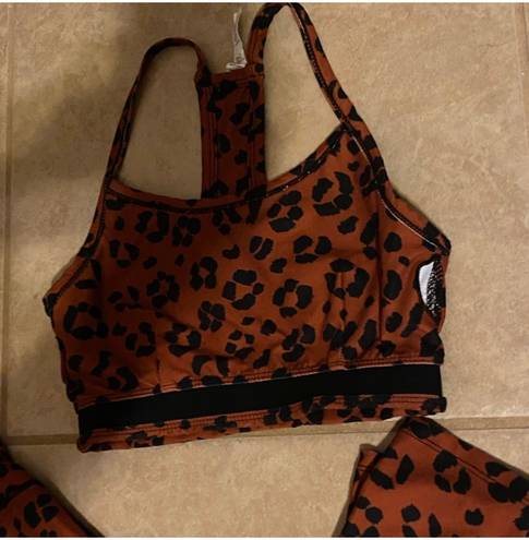 Sage RUST AND BLACK CHEETAH PRINT LEGGINGS 2 piece work out  SET XS