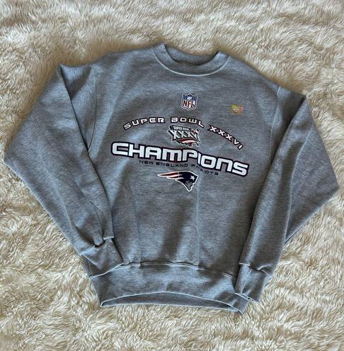 Lee Vintage New England Patriots Super Bowl Crewneck