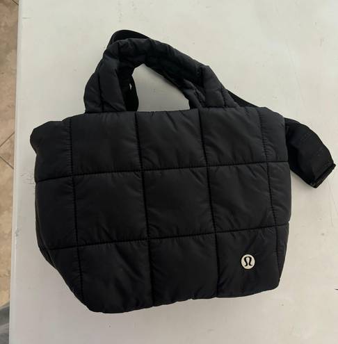 Lululemon Puffer Bag