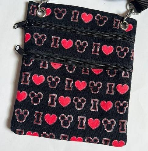 Disney  I❤️Mickey Passport Crossbody Bag