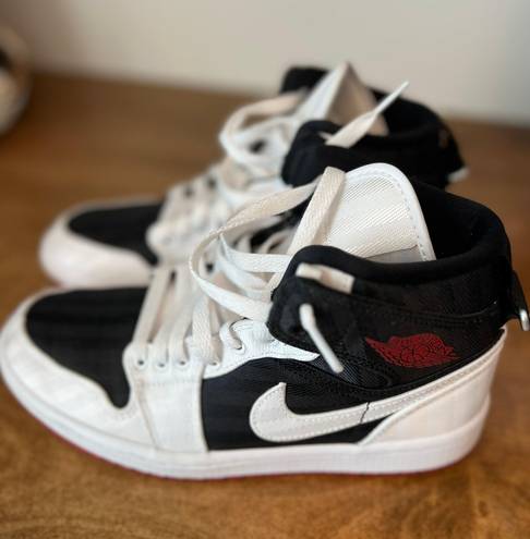 Nike Jordan 1s