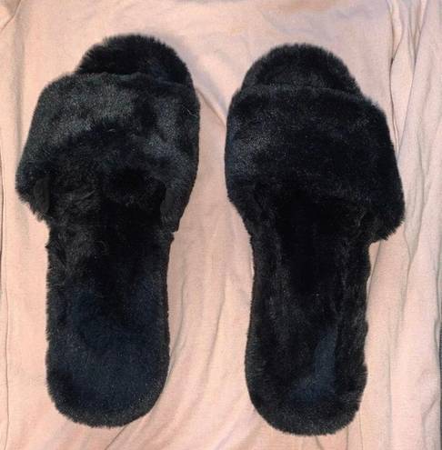 Bamboo Fuzzy Black Platform Slippers