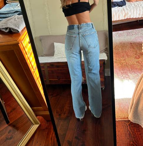 Abercrombie & Fitch 90’s Straight Ultra High Rise Jean