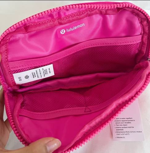 Lululemon Everywhere Belt Bag Sonic Pink 1L