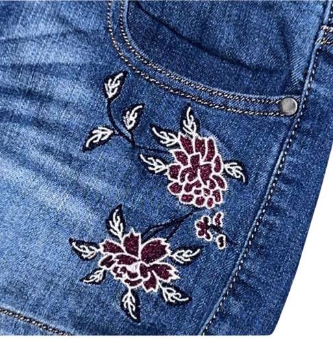 Harper Floral Embroidered Denim Jean Shorts Size 29