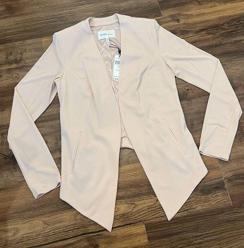 BCBGeneration  Welt Pocket Tuxedo Blazer in Rose Smoke