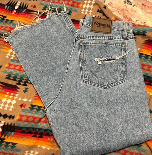 Wrangler distressed jeans