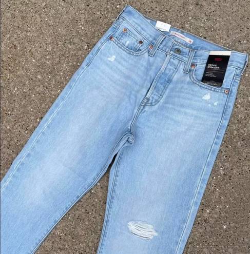 Levi’s 501 High-Waisted Jeans