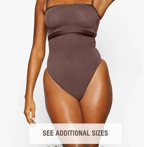 SKIMS  Sheer Sculpting Bandeau Cocoa