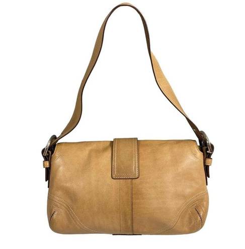 Coach  Vtg tan leather flap closure Y2K shoulder bag purse