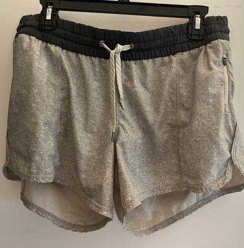 Vuori Active Shorts