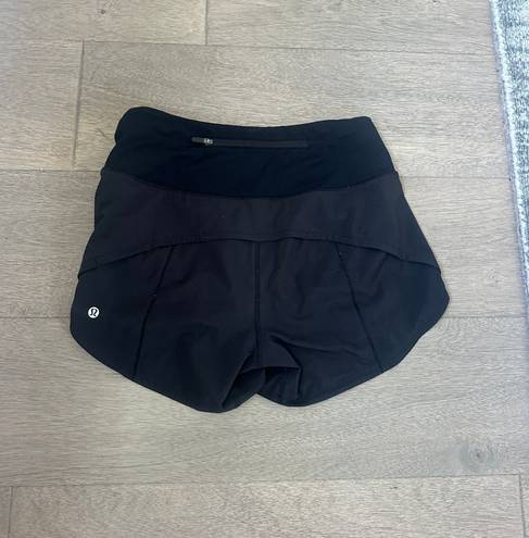 Lululemon Hotty Hot Shorts 4”