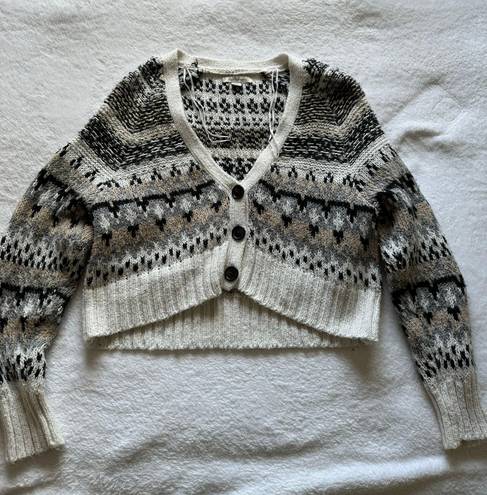 American Eagle Outfitters Sweater