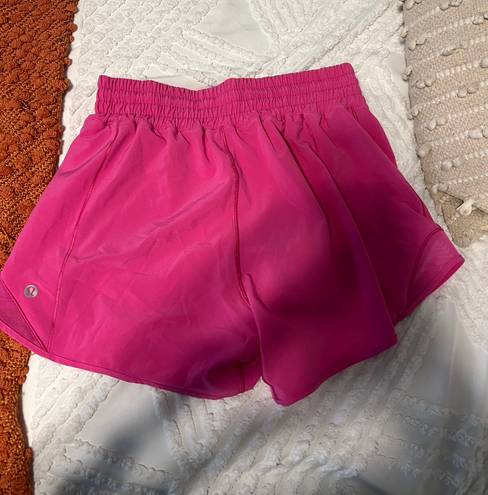 Lululemon Hotty Hot Shorts 4”