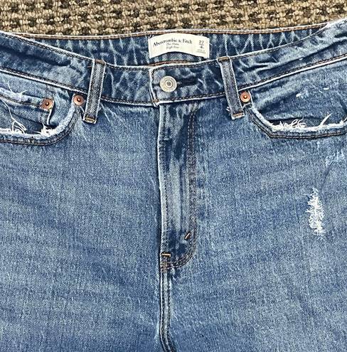 Abercrombie & Fitch Curve love High Rise The Mom Jean