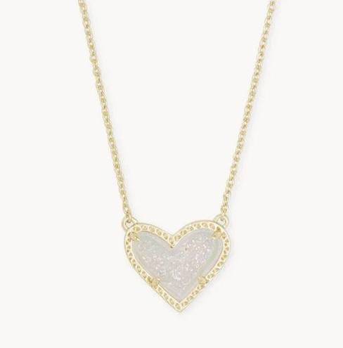 Kendra Scott  ari heart gold necklace iridescent dusty