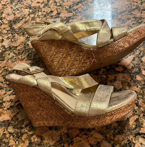 Jessica Simpson Gold cork wedges 