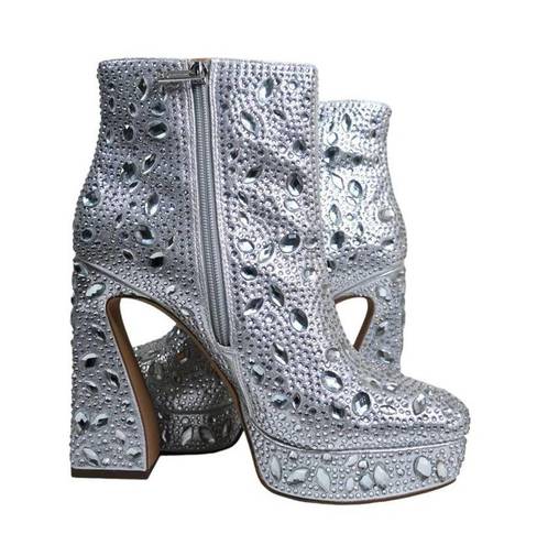 Jessica Simpson  Womens 9.5 Dollyi Crystal Embellished Bootie Silver NEW