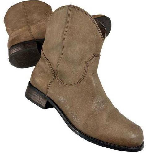 Jessica Simpson  Cranaby Tan Leather Booties