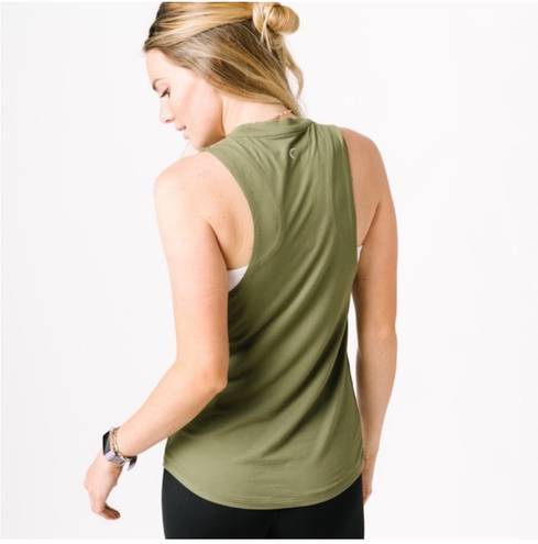 Zyia Active Olive Kettle Moon Tank Size M