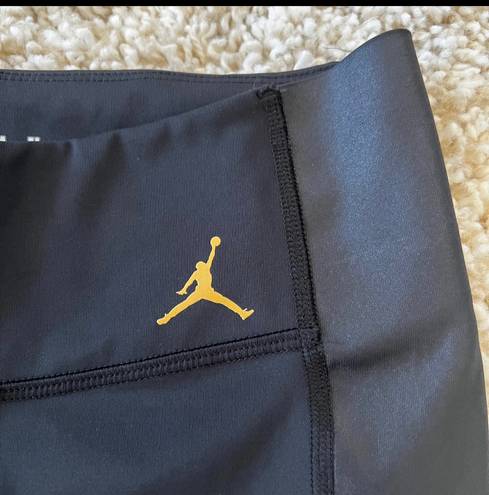 Nike Jordan NWT  Court To Runway Leggings