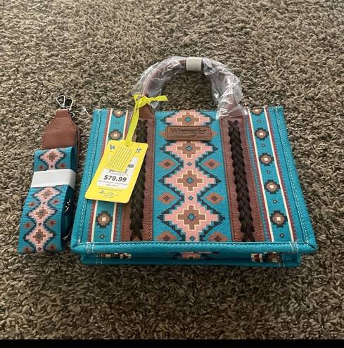 Wrangler NWT aztec print shoulder/crossbody purse - teal