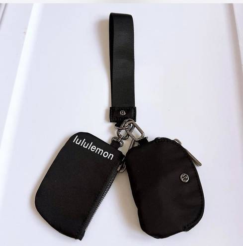 Lululemon Dual Pouch Wristlet