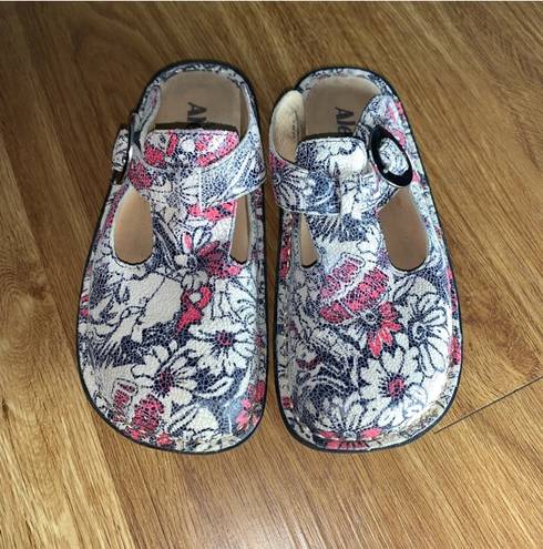 Alegria by PG Lite Classic Work Clog Comic Strip Print Clogs size 36