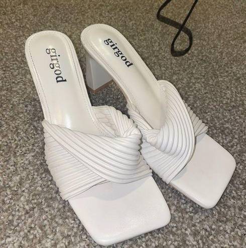 Girgod white heels size 8