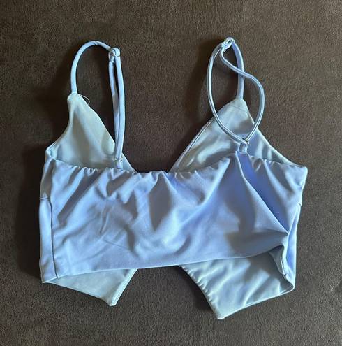 White Fox Boutique Blue Crop