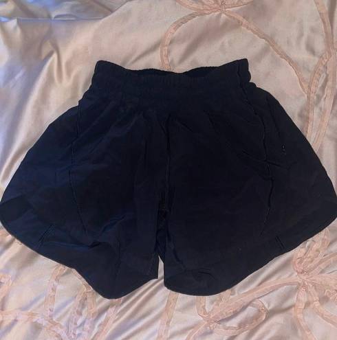 Lululemon Black Hotty Hot 2.5” Shorts