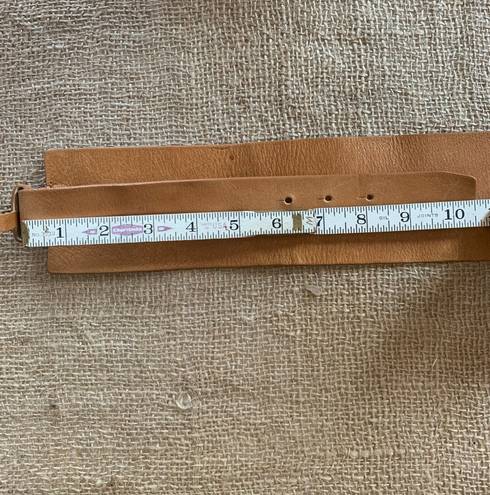 United Colors Of Benetton Wide Tan Dress Belt Size M-Lrg 35-42 Inches