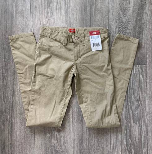 Dickies NWT  Super Skinny Jeans