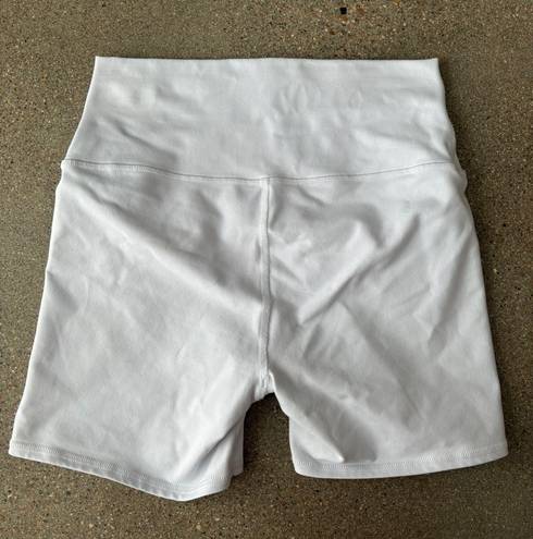 Alo Yoga Alo White Biker Shorts