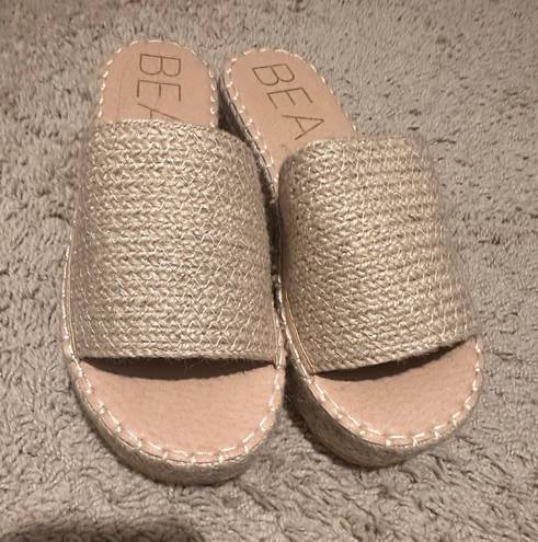 Beach by Matisse Shoes Tan Size 9
