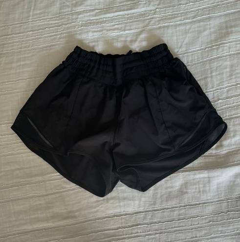 Lululemon Hotty Hot Short 2.5”