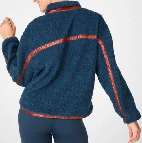 Fabletics Pullover Half Zip. Medium.