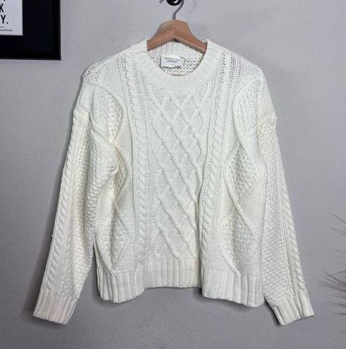 Tuckernuck  Hyacinth House Sweater Cable Knit Ivory Crewneck Sweater Size XS